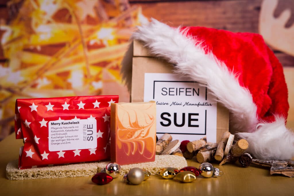 Weihnachtsseife "Merry Kuschelzeit" in festlicher Verpackung